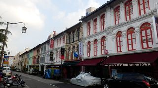 ショップハウスが並ぶ通り