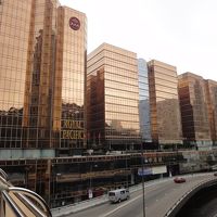 金色のホテルで目立ちますｗ