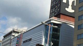 若向けファッションビル