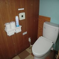 水洗トイレ・ウォッシュレット完備です。