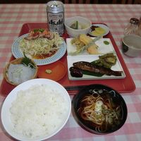 手作りの料理が並びます。ご飯3杯も頂いてしまいました。
