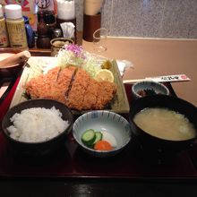 びっくりロースかつ、厚くても柔らかい