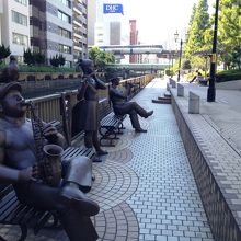 黒川晃彦作のモニュメント