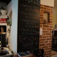 受付の各種ツアーリスト