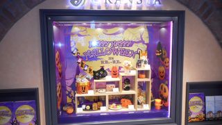 東京駅のエキナカです