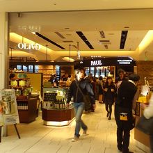 オリーブオイル専門店
