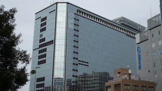 近代的な外観にびっくり