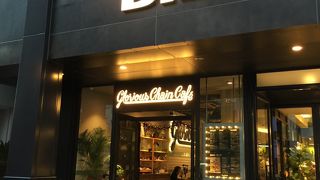 濃厚ソースのエッグベネディクト ♪