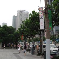 ショッピング街から