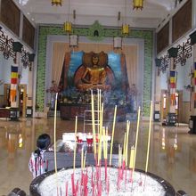 階段上部にて下足・本尊