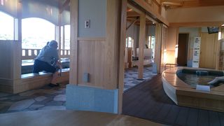 あわら温泉に立派な足湯！！