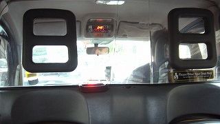 ドライバーは難関試験突破必要。安心して利用できる