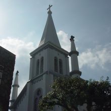 戦禍に耐えた尖塔です。