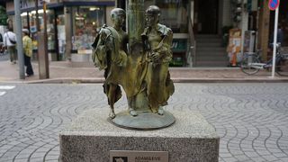 仏教の世界のような東洋的な表現