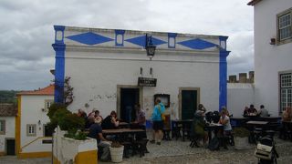 店内は落ち着いた雰囲気