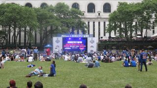 ニューヨークの中心部にある公園です。