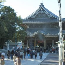 豊川稲荷本殿。祈りました。