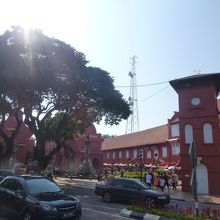 タン家が寄付した時計