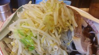 新馬場　肉汁ラーメン公！で味噌ラーメン中、野菜増し増し　