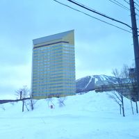 バブル期にスキーをしていた人なら誰もがわかる黄色い建物