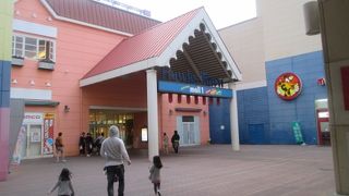 ホークスタウン　アメリカのショッピングモールみたい