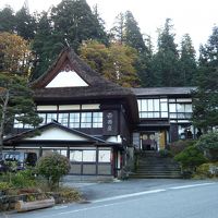 西屋さんの正面です。