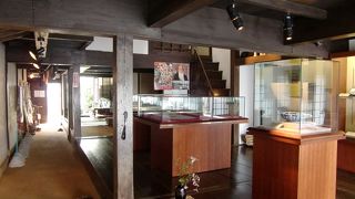 陶器商の店舗でした