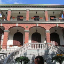 東印度外廊式建築。