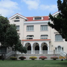 安亭路46号３号楼。綺麗な建物です。