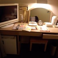 机　コンセント２つあり（ここ以外はない）