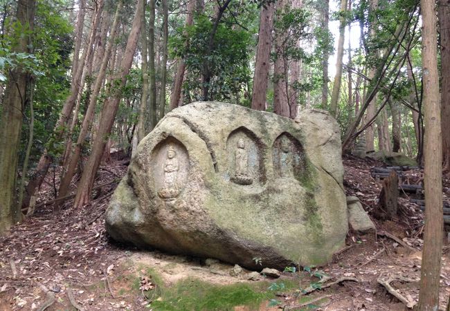 福林寺跡磨崖仏