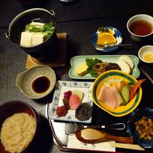 朝ごはんは、茶がゆにしてもらいました。