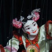 ミャンマーで最高の技術を持つ人形劇集団。