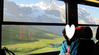 目的地に向かうまでも絶景が楽しめる！夏でも寒い！