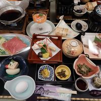 夕食は盛りだくさんでした