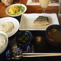 いただいた朝食です。この値段だと正直高過ぎます