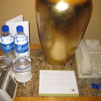 翌日のベットメイキング後のサービス