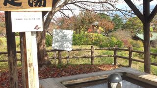 お城の隣、観光疲れに