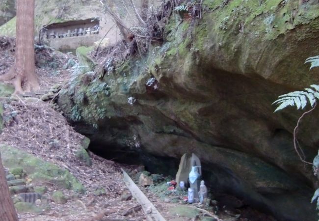 白蛇山岩陰遺跡