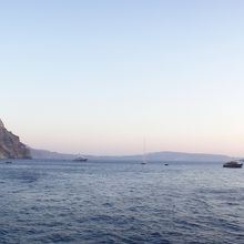 オールドポートに到着。ここからは送迎船でクルーズ船へ