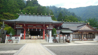 大山の神社