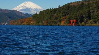 富士山の見える芦ノ湖は最高の眺めでした　秋の箱根