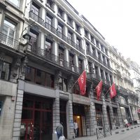 観光していて疲れたら、すぐホテルに戻れます