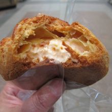 大豆粉を使用したシュークリーム150円