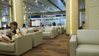 ビジネスクラスラウンジ？