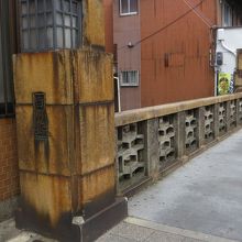 レトロな橋です。