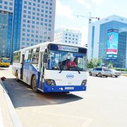 空港から市内に向かうのに便利