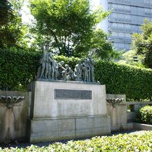 悲しい気持ちになります