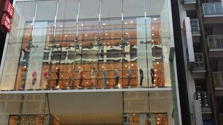 ユニクロさんのある建物!!