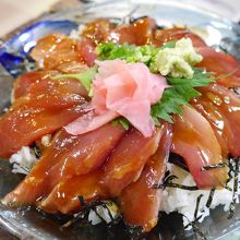 マグロの漬け丼